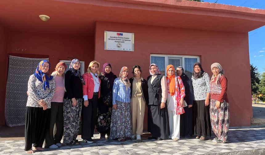 Anahtar Parti Kadın Kolları Başkanı Niğde’yi Ziyaret Etti