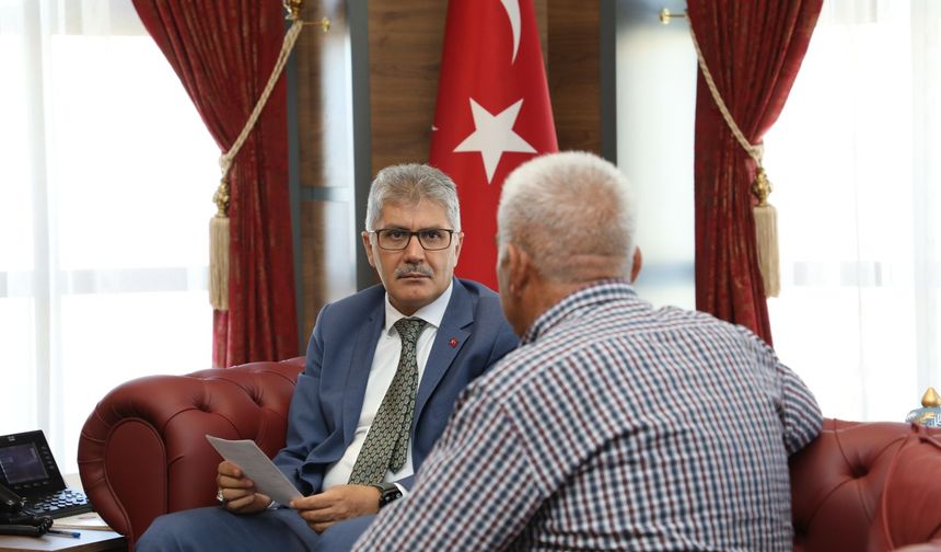 Vali Çelik, Halk Günü Toplantısında Vatandaşları Dinledi