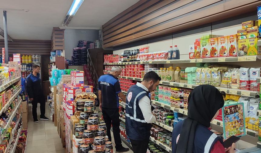 Çiftlik’te Zabıta ve Ticaret Müdürlüğü’nden Zincir Market Denetimi