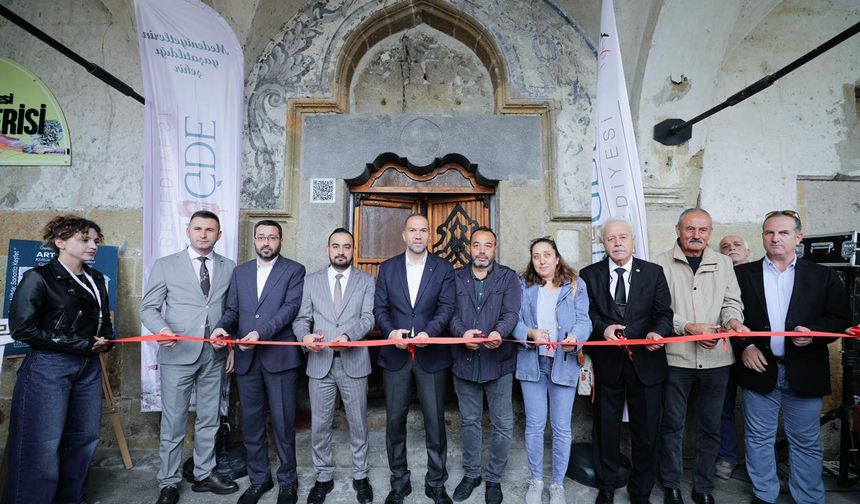 12 ülkeden 70 sanatçı Niğde’nin kültürel mirasını tuvale yansıttı