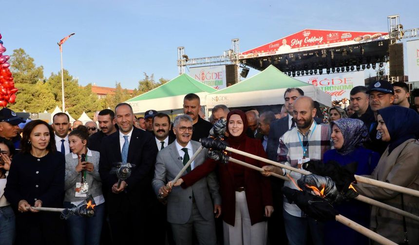 Niğde’de 5. Gastronomi Festivali Devam Ediyor