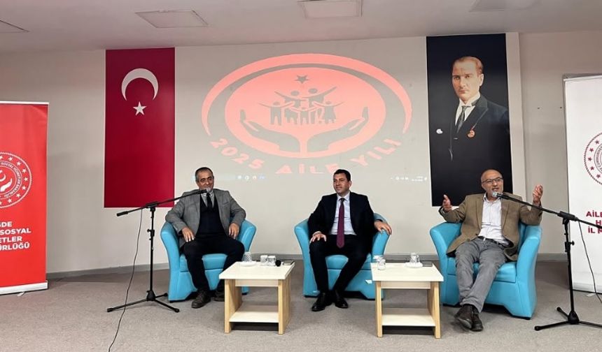 Niğde’de Gençlerle Rol Model Buluşması Gerçekleştirildi