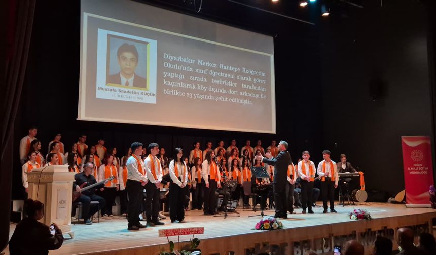 Niğde’de 24 Kasım Öğretmenler Günü Programı Düzenlendi