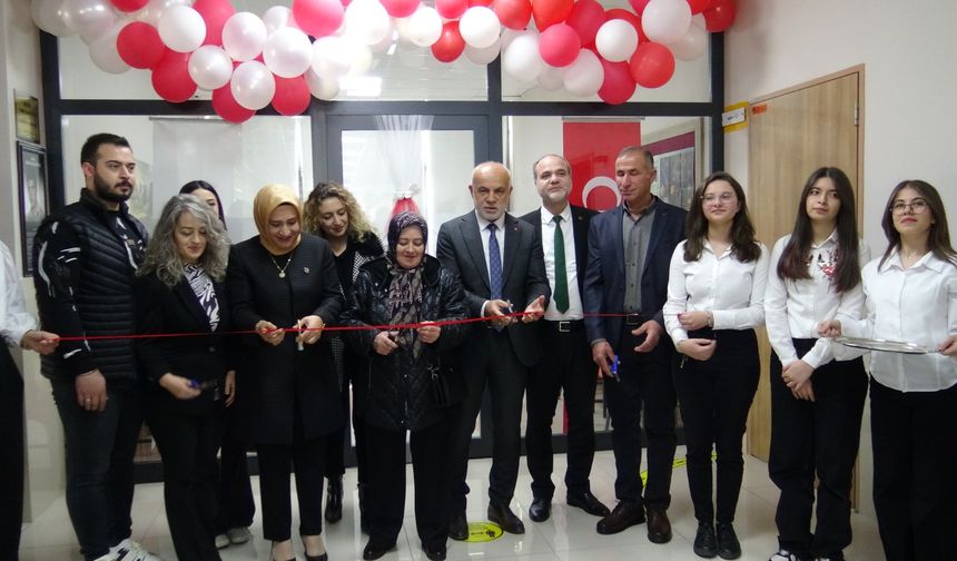 Niğde’de Şehitlerin Adını Yaşatan Zekâ Oyunları Sınıfı ve Etüt Salonu Açıldı