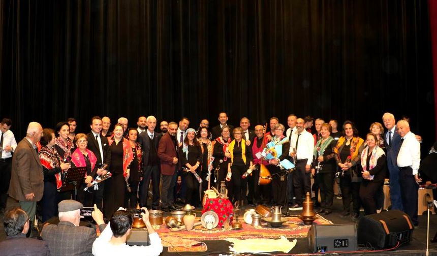 Bor Balkan Türkleri Derneği'nden Türk Halk Müziği Gecesi