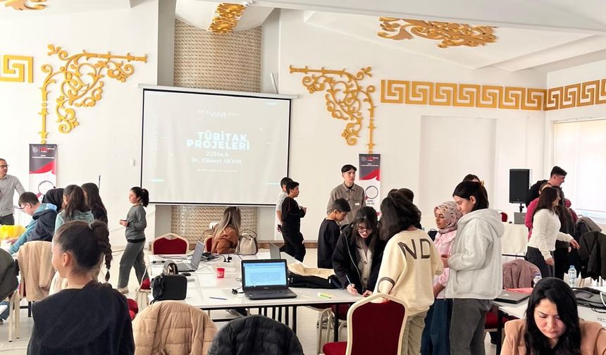 Niğde’de TÜBİTAK 2204 Proje Yazma Eğitimi Tamamlandı