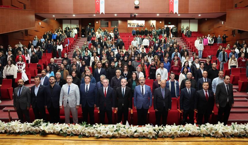 NÖHÜ’de Yeşil Yakalılarla Söyleşiler Programı Düzenlendi