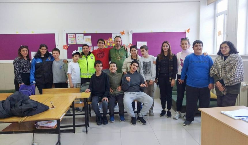 Bor İlçe Emniyet Müdürlüğünden Engelliler Gününe Özel Farkındalık Çalışması