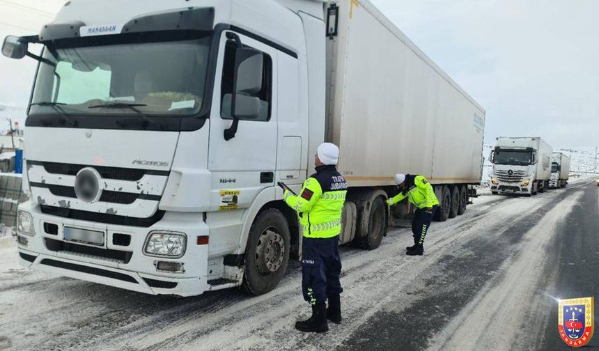 Trafik Denetimlerinde Binlerce Sürücüye Ceza Uygulandı