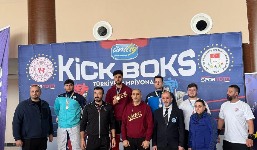 NÖHÜ Sporcularından Ünilig Kick Boks Türkiye Şampiyonası’nda Büyük Başarı