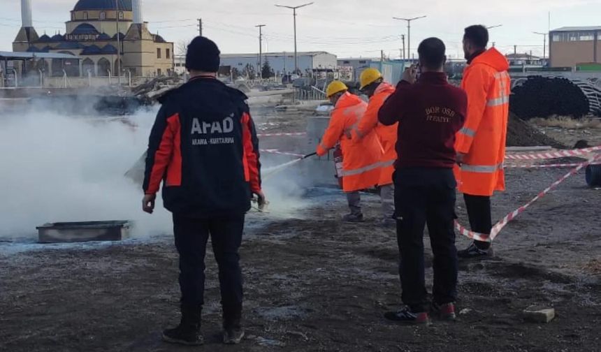 Bor OSB Çalışanlarına Yangın Farkındalık Eğitimi