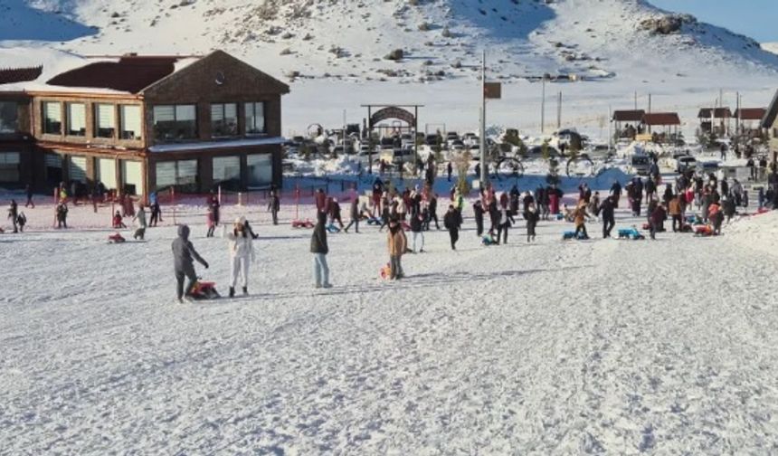 Ketençimen Kayak Merkezi Hafta Sonu Yoğun İlgi Gördü