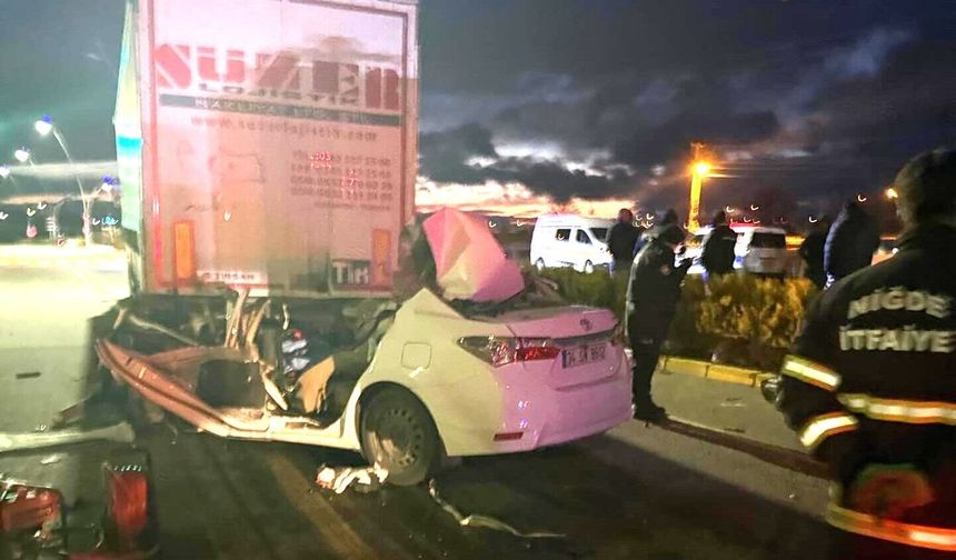 Bor Toki Kavşağında Trafik Kazası ; 1 Kişi Hayatını Kaybetti