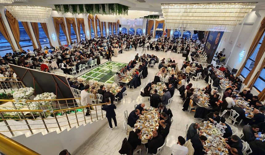 Niğde'de AK Parti teşkilatından vefa iftarı