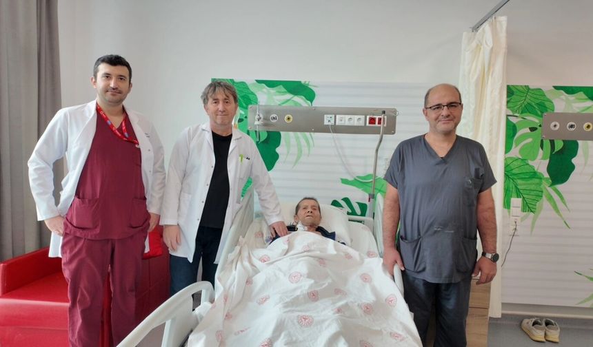 Niğde’de Yüksek Riskli Ameliyat Başarıyla Gerçekleştirildi