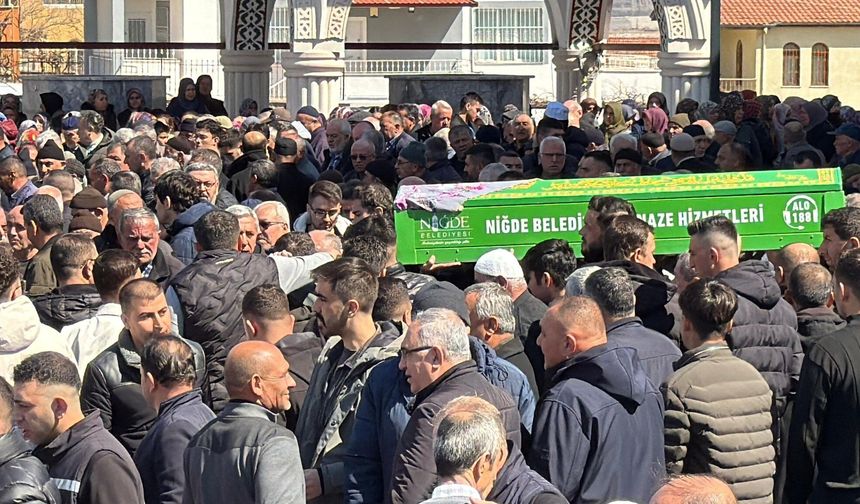 Kazada ölen Özcan gözyaşlarıyla uğurlandı