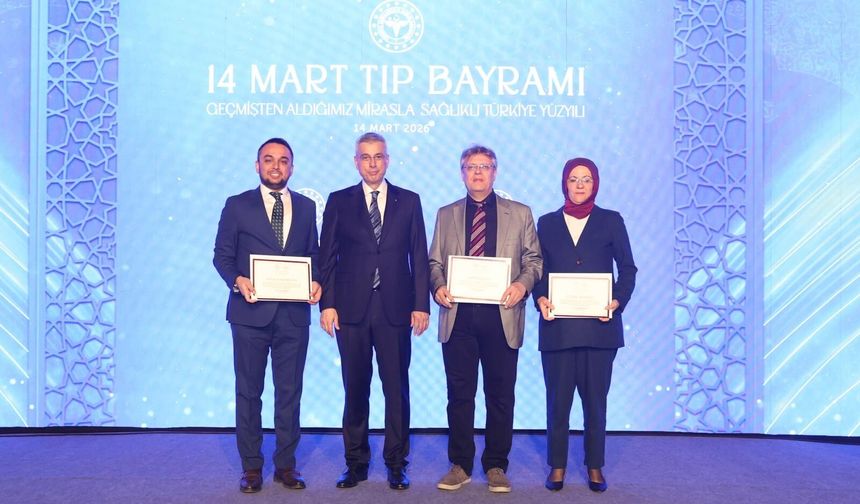 Sağlık Çalışanlarına 14 Mart Tıp Bayramı’nda Ödül