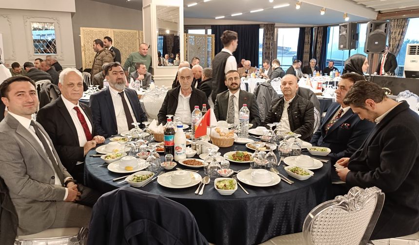 Hulus Özen, İstanbul’da Güllücelilerle İftar Sofrasında Buluştu