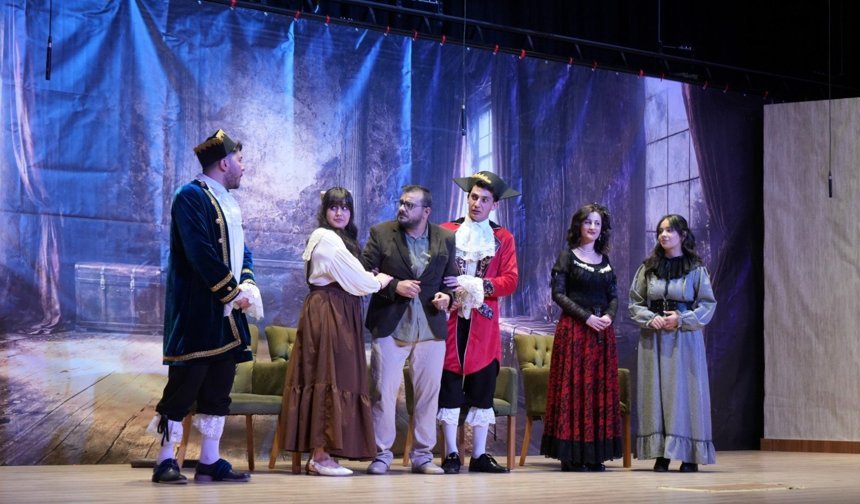 Niğde Belediyesi 3. Tiyatro Festivali Sona Erdi