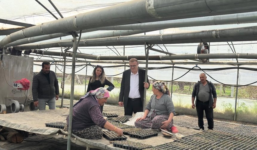 Bor’da Seralara Yakın Takip: Üreticiye Yerinde Destek