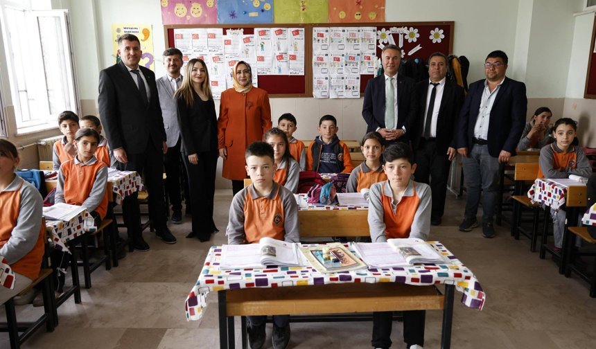 Keçikalesi Cumhuriyet Ortaokulu’na Ziyaret