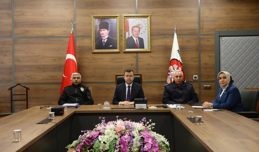 Vali Akmeşe Okul Güvenliği Toplantısına Katıldı