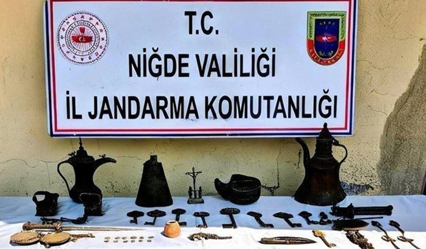 “Anadolu Mirası” Operasyonunda 44 Tarihi Eser Ele Geçirildi