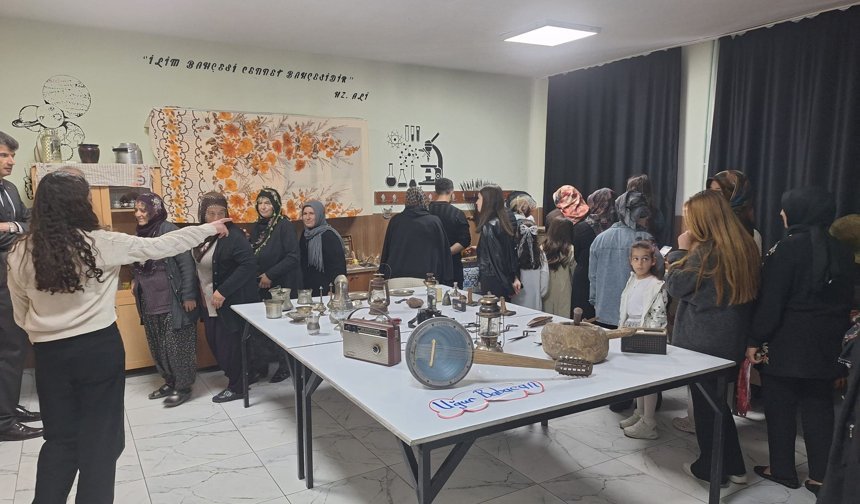 Sazlıca’da “Kültür Mirasları Sergisi” Açıldı