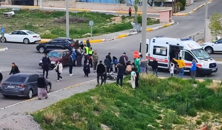 Bor'da Motosikletle Araç Çarpıştı, 1 Yaralı