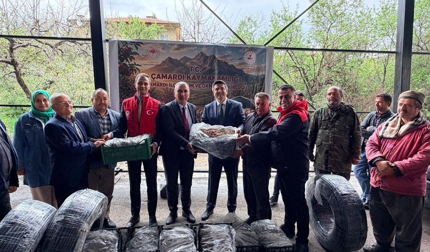 Çamardı’da Çilek Üreticilerine 90 Bin Fide Desteği