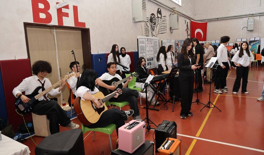 Bor Şehit Ramazan Konuş Fen Lisesi’nde TÜBİTAK 4006 Bilim Fuarı Açıldı