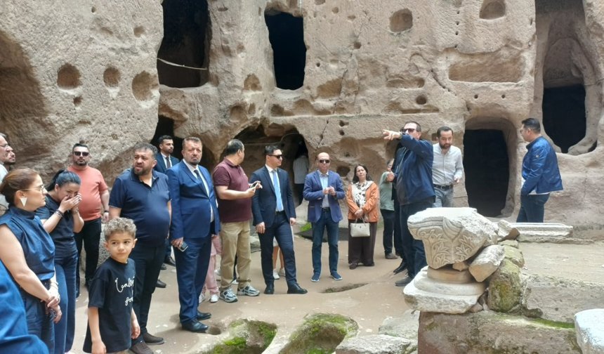 14 İlin Baro Başkanlarından Gümüşler Manastırı’na Ziyaret