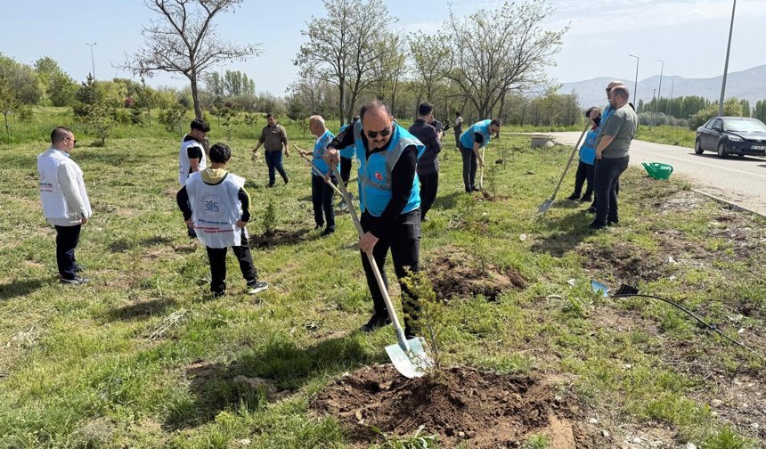 Büro Memurları Sendikası’ndan Anneler Günü’nde Anlamlı Etkinlik
