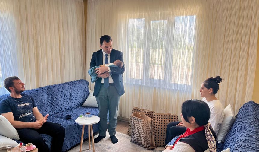 Bor Kızılca’da Genç Aileye Destek Ziyareti