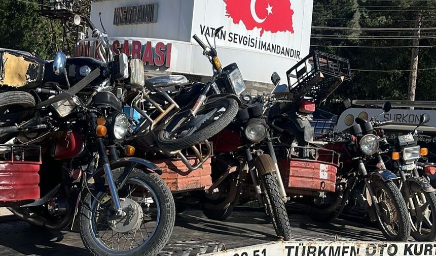 Dündarlı'da Tescilsiz ve Plakasız Motosikletlere Jandarma Denetimi