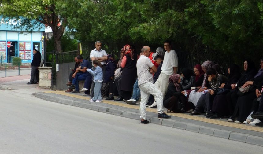 Niğde’de YKS’ de 9 bin 877 aday ter döktü