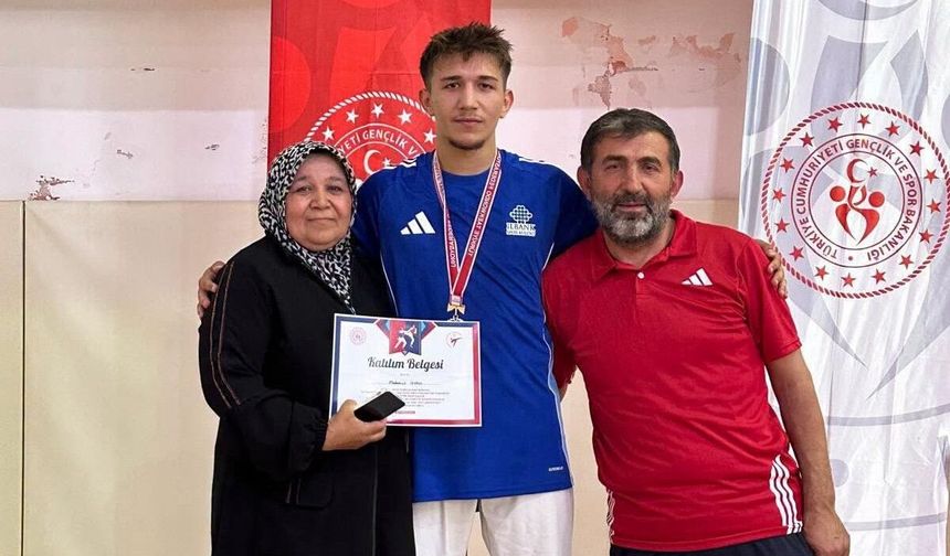 Niğdeli Mahmut İnan Türkiye Şampiyonu Oldu