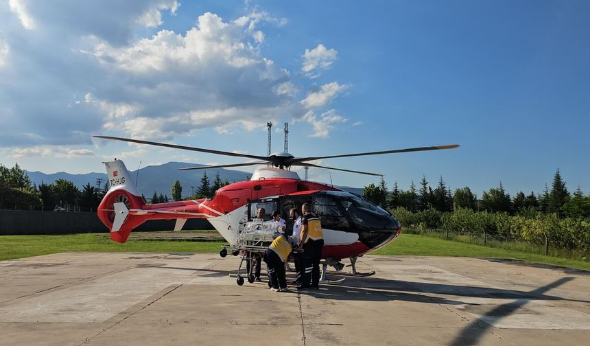 Prematüre İkizlerden Biri Helikopter Ambulansla Niğde’ye Nakledildi
