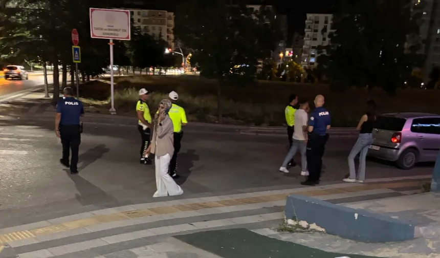 Niğde'de Otomobil ile Elektrikli Motosiklet Çarpıştı: 1 Yaralı