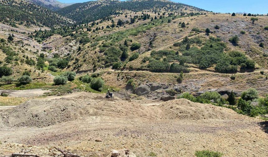 Emirler Göleti'nde Çalışmalar Sürüyor: 1.590 Dekar Arazi Modern Sulamaya Kavuşacak