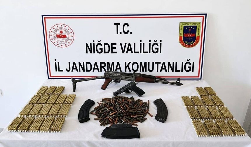 Jandarmadan Silah Operasyonu: Kalaşnikof Tüfek ve Binlerce Mermi Ele Geçirildi
