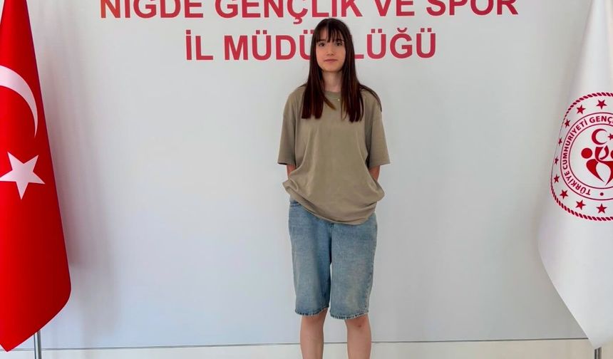 Niğdeli Sporcu Belinay Akkuş Beşiktaş Jimnastik Kulübü’ne Transfer Oldu