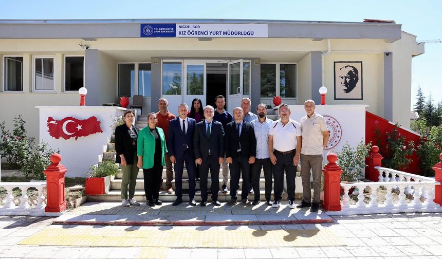 Bor’da yapımı devam eden öğrenci yurdunda inceleme