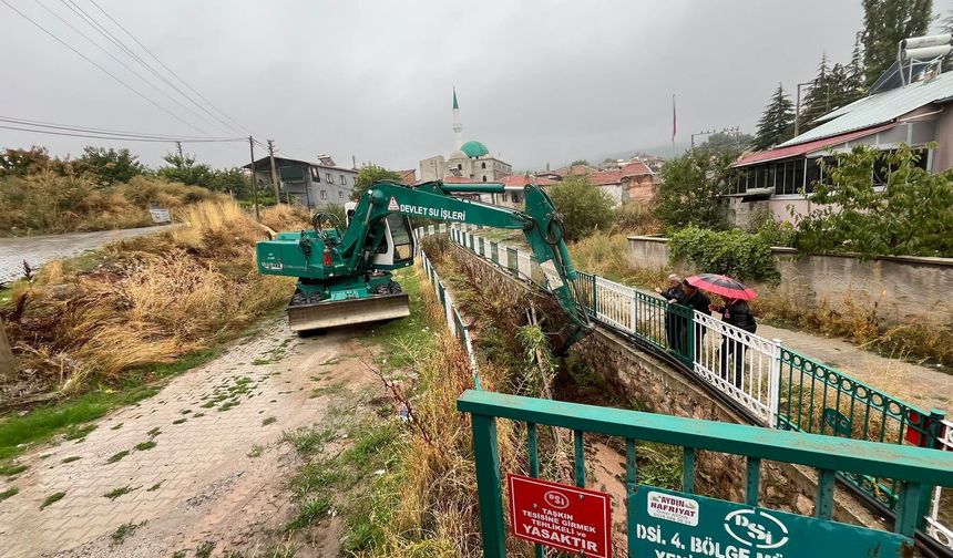 Taşkın Tesislerinde Temizlik Seferberliği