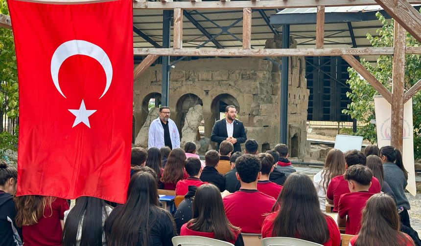 Öğrenciler Konstantin Helena Kilisesi’nde Tarihî Mirası Yerinde Tanıdı