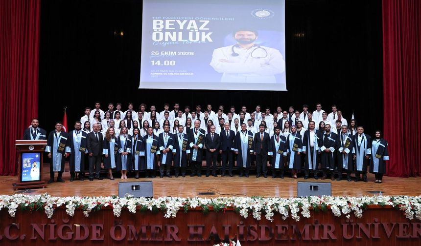 NÖHÜ Tıp Fakültesi Öğrencileri Beyaz Önlüklerini Giydi